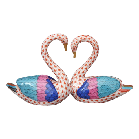 Csókolózó hattyúpár