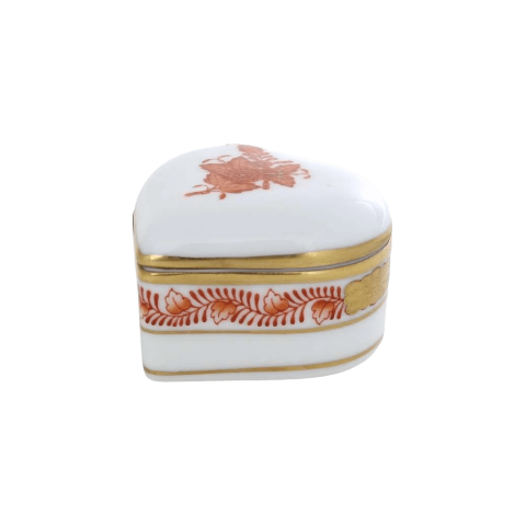 Díszdoboz, szív alakú