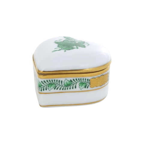 Díszdoboz, szív alakú