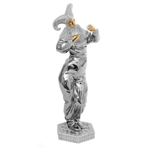 Karneváli nő, hatszög talapzaton