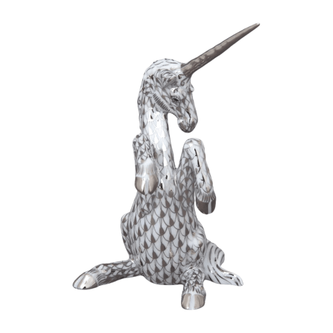 Egyszarvú, ágaskodó